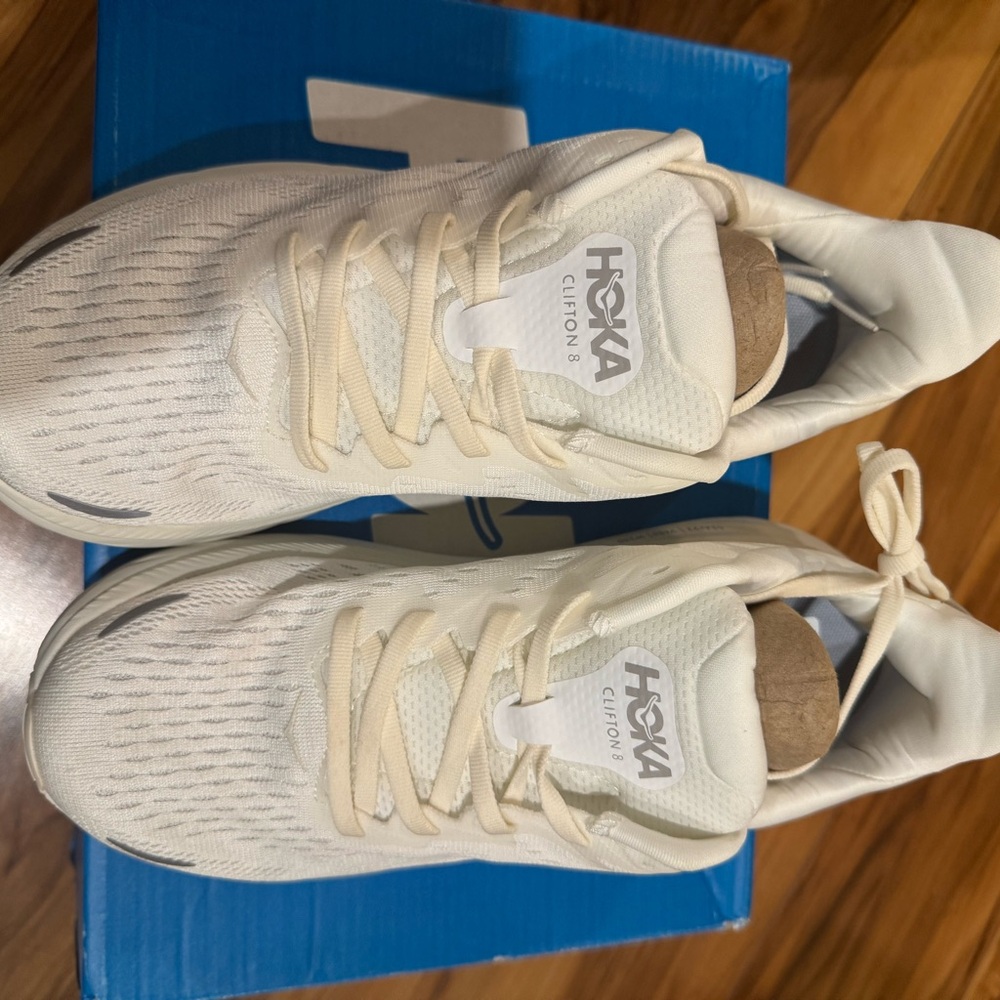 Hoka one one